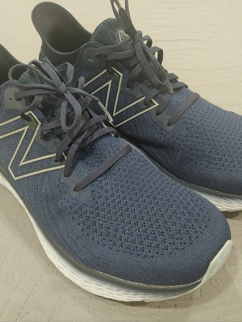 New Balance 1080 v11 Men's Size 12.5 Excellent Condition